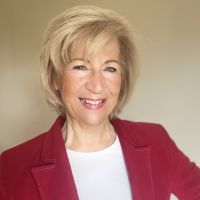 Portrait von Gabriela Leppelt-Remmel, Lachyoga-Master-Trainerin